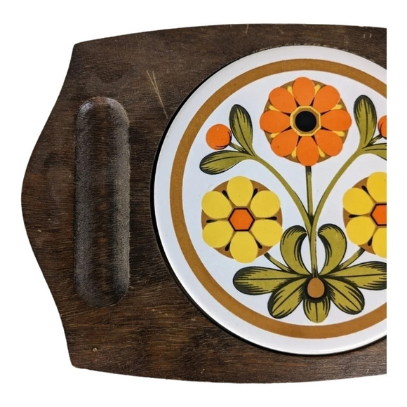 Vintage Retro 70s Patterned Cheese  Board with Knife - Picture 2 of 7